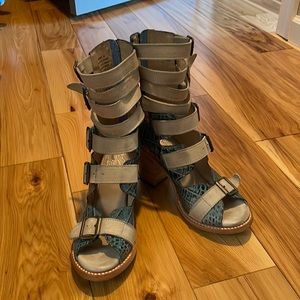 - Freebird by Steven Bond Size 8